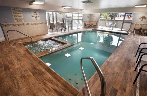 Briargate Hotel | Best Western Plus Peak Vista Inn & Suites