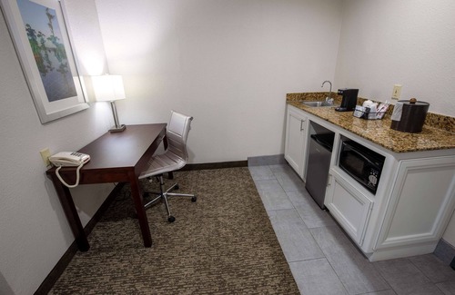 Lafayette Hotel | Best Western Plus Vermilion River Inn & Suites