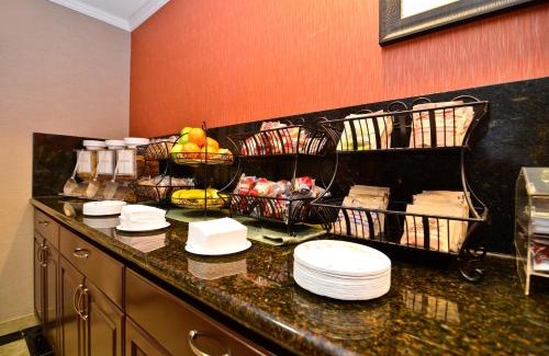 Livermore Hotel | Best Western Plus Vineyard Inn