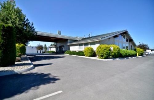 Jerome Hotel | Best Western Sawtooth Inn and Suites