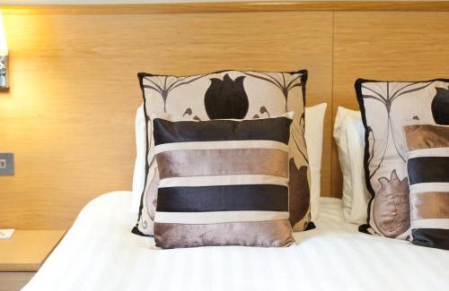 Totnes House | Best Western The Dartmouth Hotel, Golf & Spa