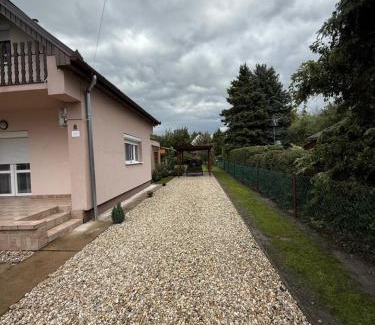 Balatonkeresztur House | Betti