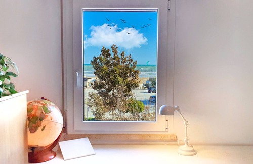 Marano Apartment | Bettina's Flat "Wonderful sight on Riccione sea"
