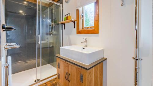 Lydney House | Betty Shepherd's Hut