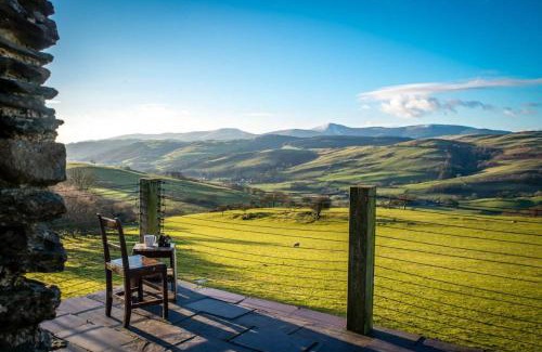 Machynlleth House | Beudy-Mach
