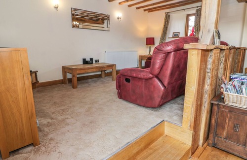 Dolgellau Cottage | BEUDY TAL Y WAEN, family friendly, with a garden in Dolgellau