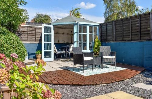 Abergavenny House | Beval Cottage