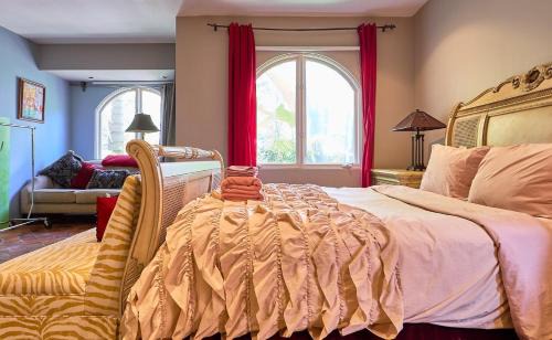 Beverly Hills House | Beverly Hills Elegant Homestay