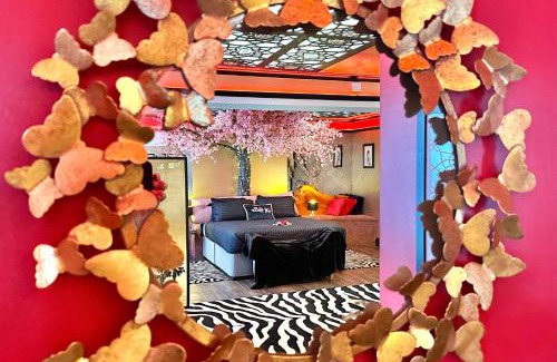 West Cliff Apartment | Beyond - Romantic Basement Apartment - Close To Beach - With Parking