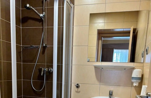Balatonfoldvar Hotel | BF Hotel