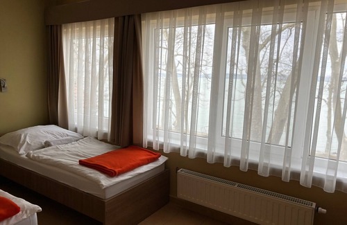 Balatonfoldvar Hotel | BF Hotel