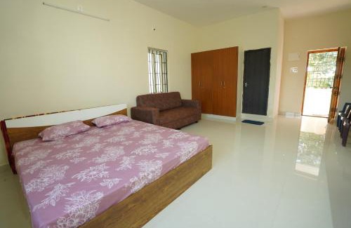 Tiruchanur Apartment | Bhakti Bliss Homestay - New Luxurious Pent house with AC