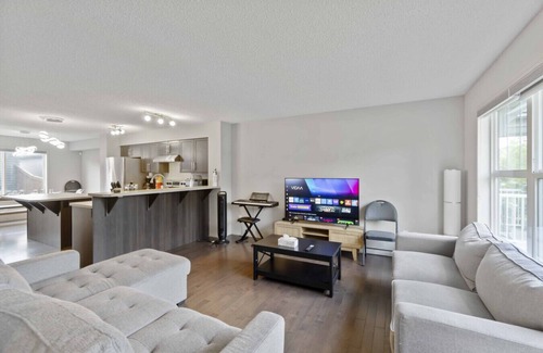 Southwest Edmonton Apartment | Bhaskar Allard House