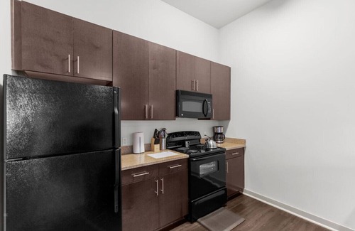 Five Points South Apartment | ~BHM Haven Awaits: Fully Equipped 1BR|1BA W/Pool~