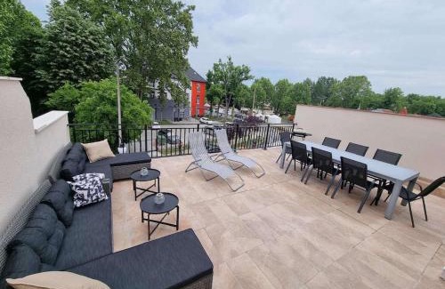 Balatonlelle Apartment | BIBI Terasz Apartman