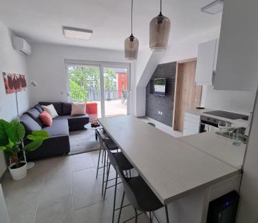 Balatonlelle Apartment | BIBI Terasz Apartman