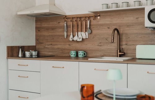 Caravaca de la Cruz Apartment | "Bienvenido a un lugar para sentir. y un secreto que querrás contar."