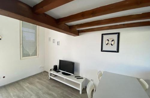 La Belle de Mai Apartment | Bienvenus à Thèse - Appartement Bleu