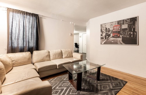 Quartier des Spectacles Apartment | Big Apartment 4 Bedrooms