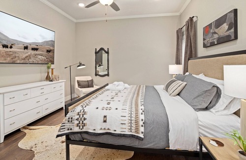 Bentonville House | Big Blue on Main-Hot tub-Less than 1 Mi to Square