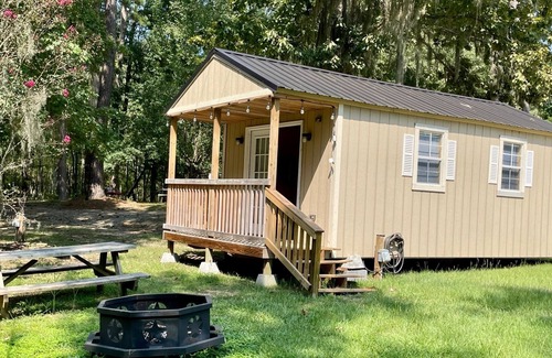 Clarendon County Cabin | Big Cabin 1 at Elliott's Campground at the Upper End of Lake Marion in Rimini SC