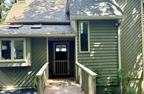Big Canoe Cabin | Big Canoe Mountaintop Home with Hot Tub close to amenities