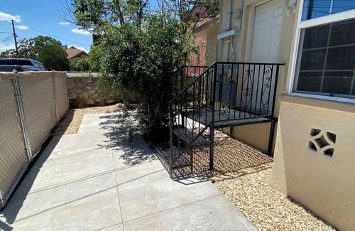 Downtown El Paso House | Big Family? Downtown, Close to All, duplex “A+B”
