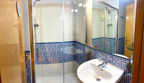 Terrassa Apartment | Big Family Terrassa Parking and noise free