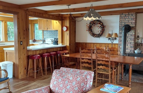 Glen Arbor Cottage | Big Glen Lake 4 Bedroom Private Cove