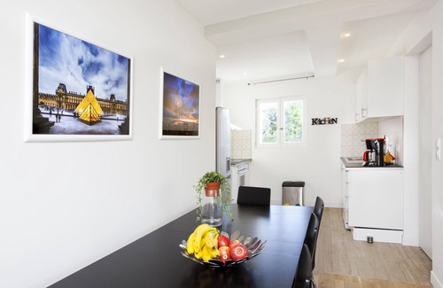Villejuif House | Big House - Near Paris - 6 bedrooms - Parking - Metro