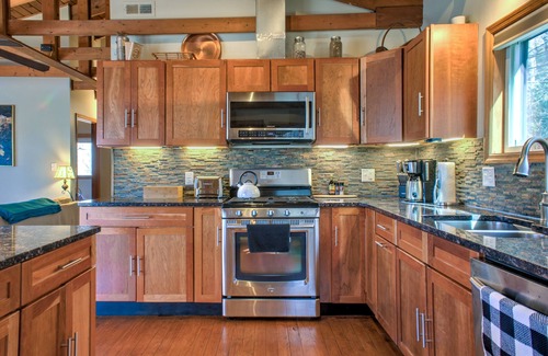 Swannanoa House | Big Mountain View’s - Hiking - Quite Nature Emerson