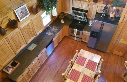 Hiawassee Cabin | Big Nate Cabin on Lake with Water Trampoline