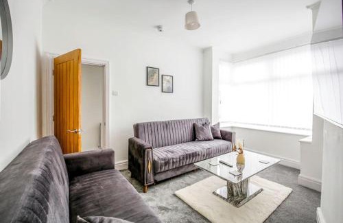 Manchester House | Big new house - 5BDR near City