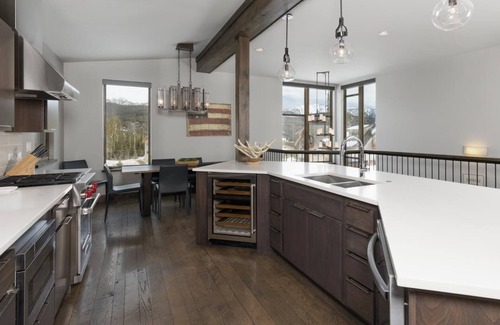 Powder Ridge Ski Chalet | Big Sky Vacation Rentals: Homestead 14 Claim Jumper