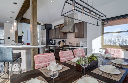 Powder Ridge Ski Chalet | Big Sky Vacation Rentals: Homestead 4 Claim Jumper