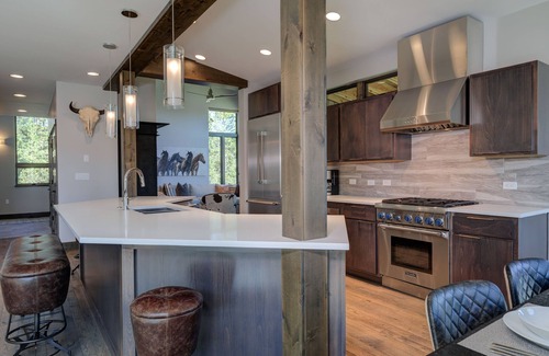 Big Sky Ski Chalet | Big Sky Vacation Rentals: Homestead 6 Claim Jumper