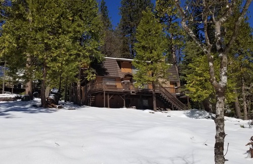 Arnold Cabin | Big Trees Base Camp Sleeps 17