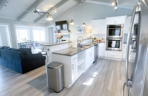Mayhew House | Big Water View +Fire Pit +Dock +Boat Rental