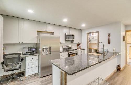 Bigfork House | Bigfork Cottage with Hot Tub about 6 Mi to Flathead Lake