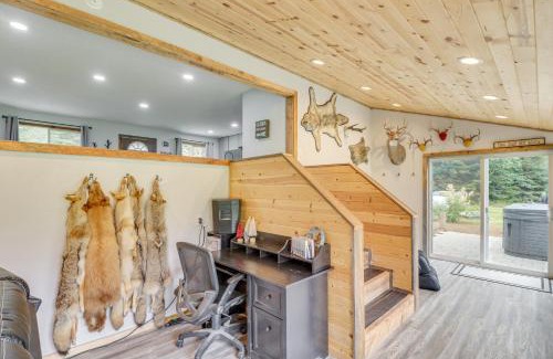 Bigfork House | Bigfork Cottage with Hot Tub about 6 Mi to Flathead Lake