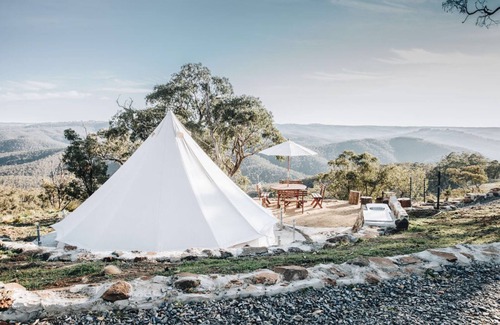 Curraweela RV Rental | Bila - glamping overlooking the Great Dividing Range