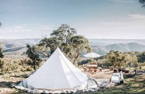 Curraweela RV Rental | Bila - glamping overlooking the Great Dividing Range