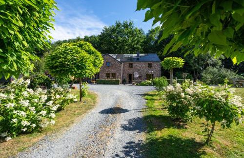 La Roche-en-Ardenne Apartment | Bills Lodge, le plaisir de la rivière à 2 minutes du centre!