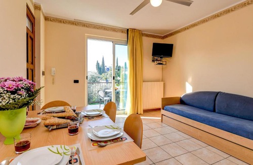 Toscolano Maderno Apartment | Bilo 4 pax - Apt 4