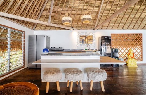 Tanjungbenoa Villa | Bingin beachfront villa stunning sunset views