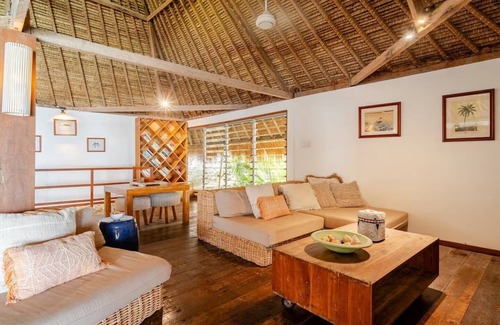Tanjungbenoa Villa | Bingin beachfront villa stunning sunset views