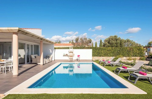 Binidali Villa | Binirubi - Four Bedroom Villa, Sleeps 7