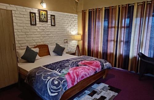 Almora Resort | Binsar Oak Paradise Resort Binsar