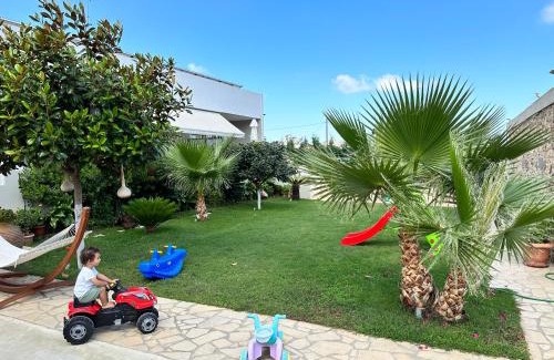 Monopari House | BIO Garden New House