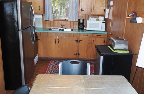 Empire Cabin | Birch Shores Resort - The Hemlock Cottage - Lakeview with Water Toys!